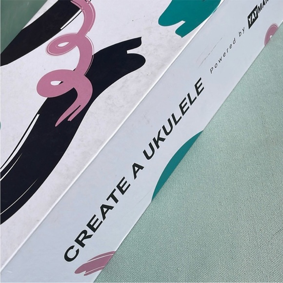 Create A Ukulele Kit Ukulele + Macrame Wall Holder - Picture 13 of 15